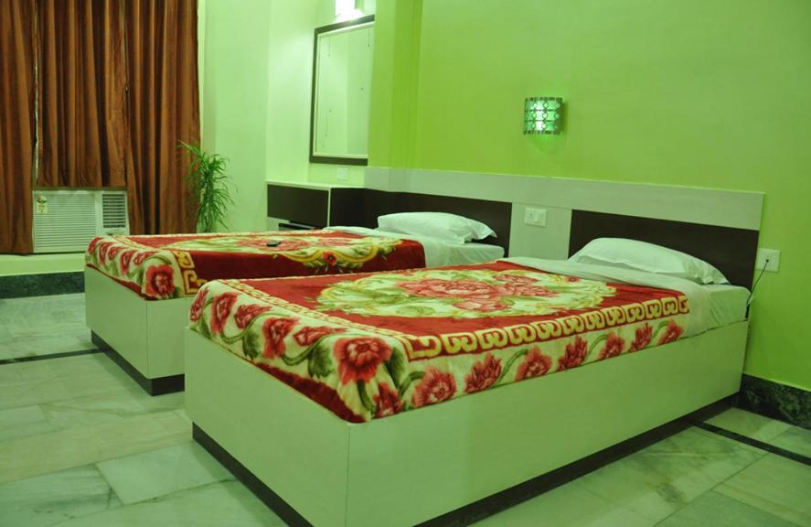Hotel Kiran Palace Varanasi Quarto foto